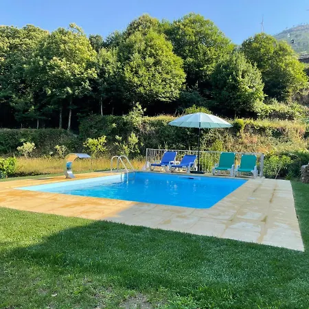 Recantos Da Montanha度假屋 * Candal (Viseu)